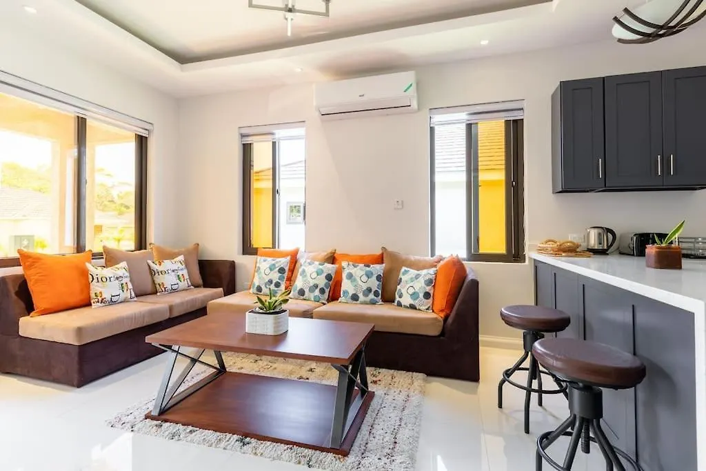 Sun Shine Luxury Villas 2 Bedroom Pool & Gym Ocho Rios St Ann